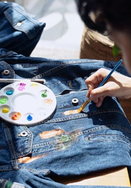 Zamień kurtkę w dzieło sztuki - warsztaty w WCK Anin